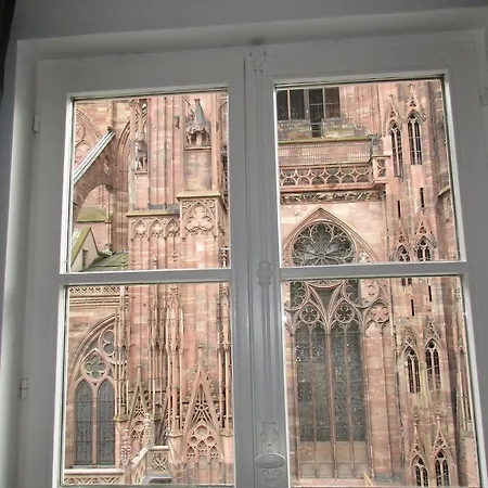 Place De La Cathedrale *