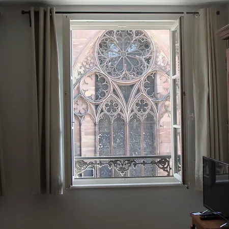 Place De La Cathedrale Apartment