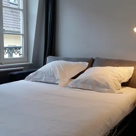 Place De La Cathédrale *