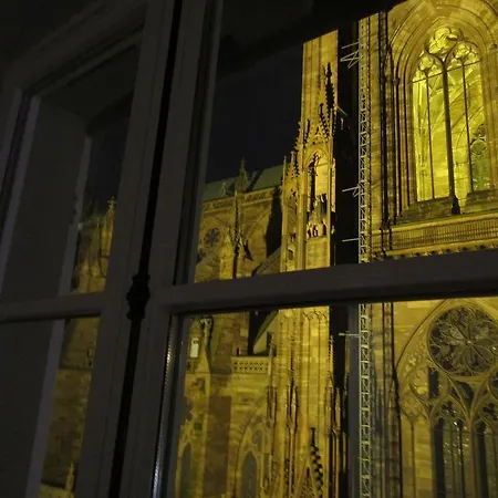 Place De La Cathedrale Апартаменты