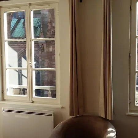 Place De La Cathedrale *